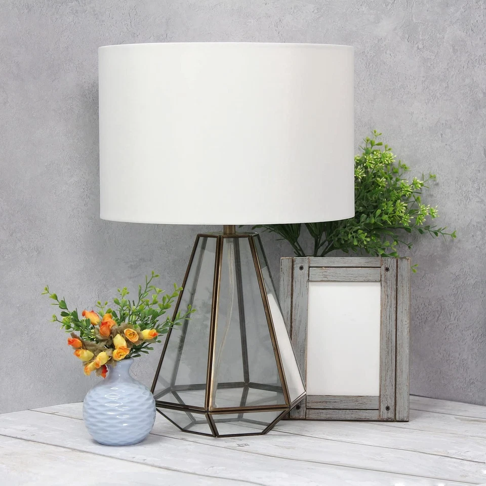 Lámpara de mesa antigua pirámide de vidrio y latón Elegant Designs LT1094-BRS con blanco... Foto 4 de 4