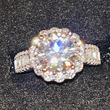 925 Sterling Silver Round Halo w/Moissanite Engagement Ring 7