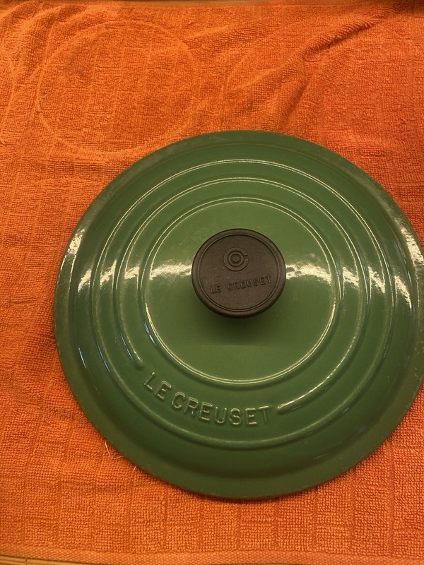 Le Creuset Green Round Enameled Cast Iron Lid Size 24 Made in France