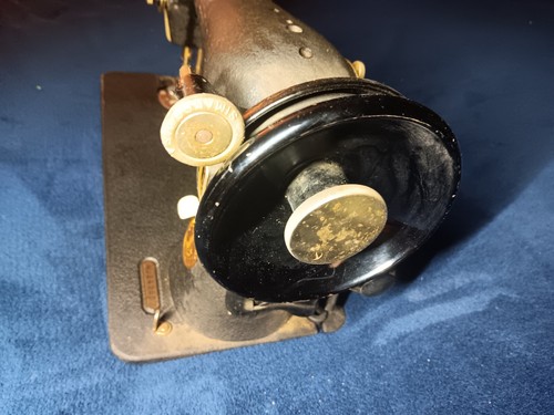 Vintage 1950s Singer Sewing Machine AJ Series AJ249997 Cords Cut Off 4 Parts - Picture 3 of 15