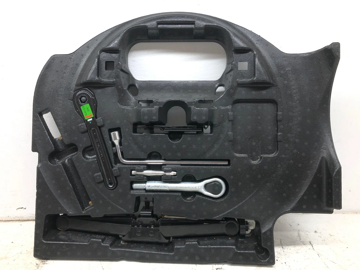 2016-2018 MERCEDES GLE350 W166 SPARE TIRE JACK W/ TOOL KIT  