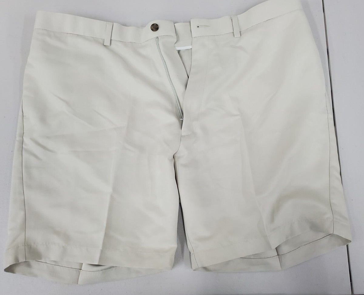 roundtree and yorke mens shorts 44 elastic waist tan Khaki dress