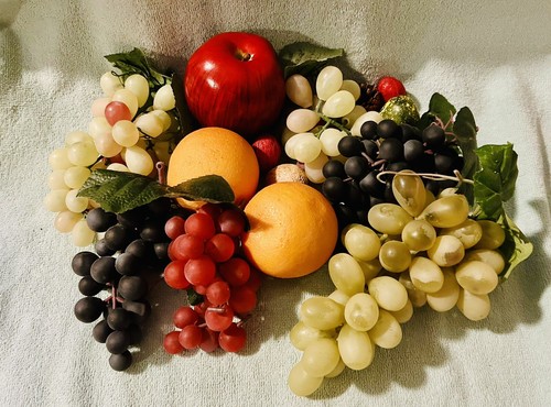 Artificial Plastic Fruits Lifelike Realistic For Home Kitchen Nuts/Fruit 13 Piec - Picture 3 of 4