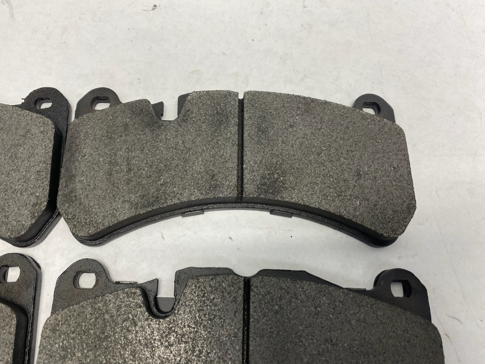 2010-2017 Maserati GranTurismo Quattroporte Front And Rear Brake Pad Set Used