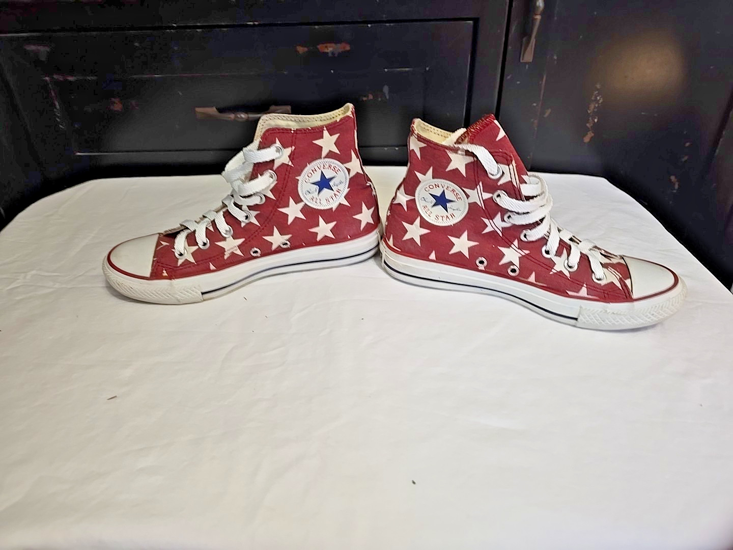 Converse Chuck Taylor All-Stars Women’s 7 Men’s 5 Red/White Star High Tops Converse Chuck Taylor All-Stars Women’s 7 Men’s 5 Red/White Star High Tops
