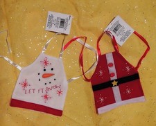 NEW SANTA or SNOWMAN Wine Bottle APRON Cover Christmas Holiday Party Embroidery