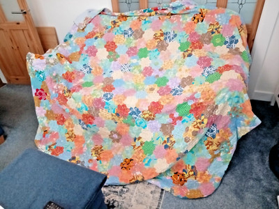Vintage handgestückelte Sechseckdecke komplett fertig XL bei 90 x 90'' unbenutzt