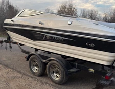 2011 Lason Senza 206 5.0L MPI MerCruiser ShoreLandr trailer 156hrs freshwater
