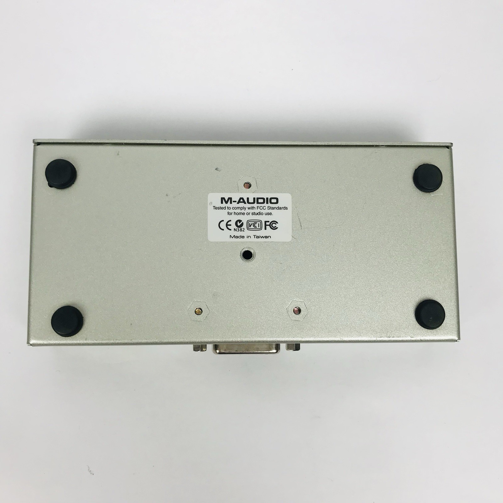 M-Audio Delta Series Break Out Box 4-in/4-out, No Cable