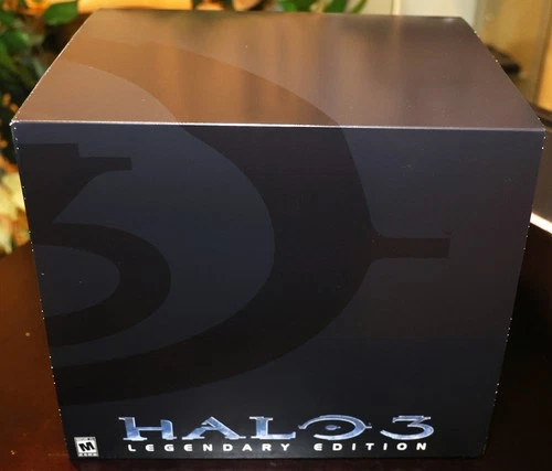 Halo 3 Legendary Edition Xbox 360 complete with box, game, bonus disc, helmet