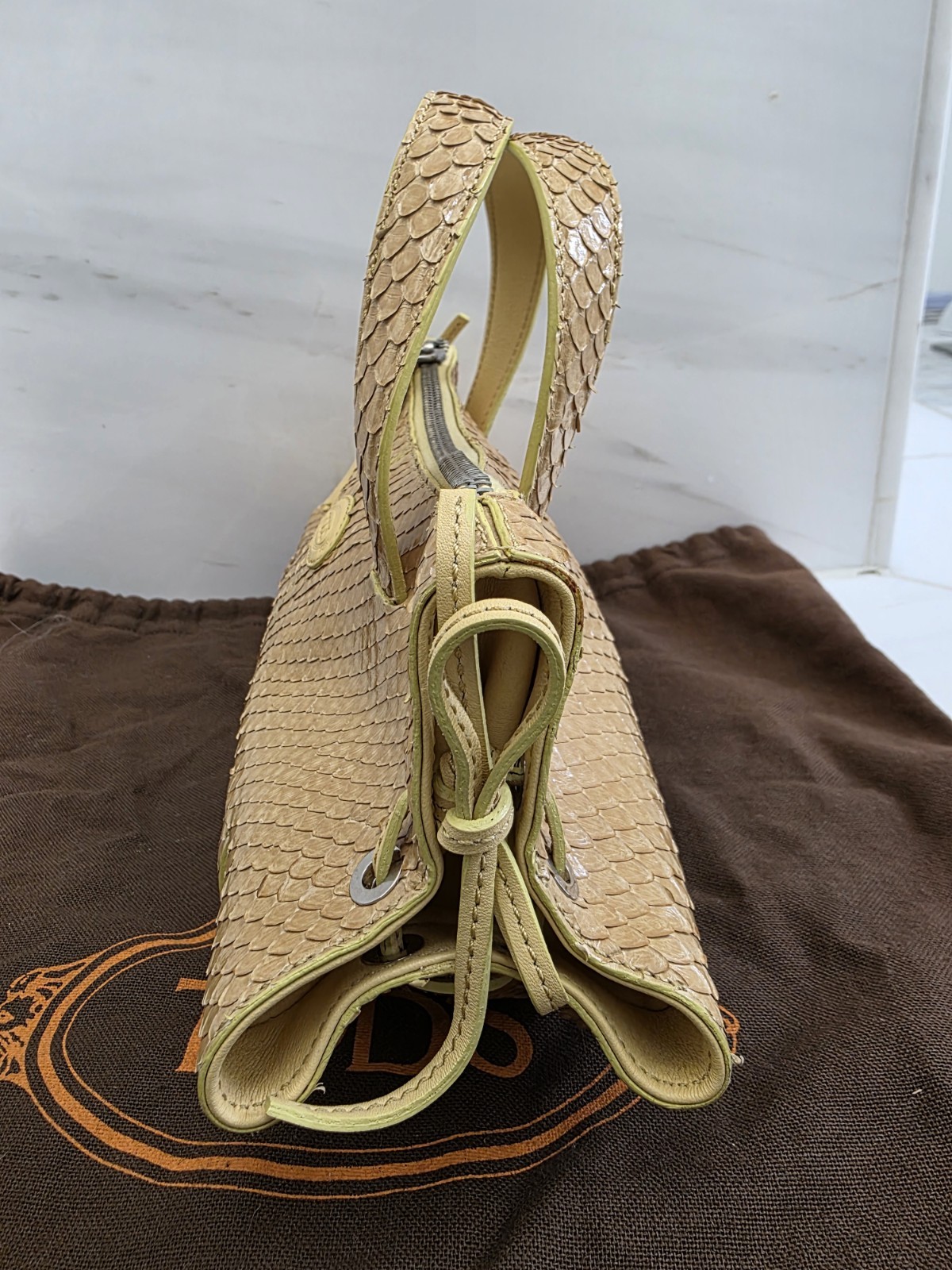 Vintage Tods Mini Yellow Python Snakeskin Leather… - image 4