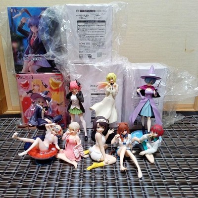 14 Beautiful Girl Figures Sold In Bulk