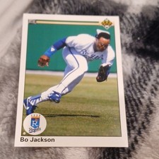 1990 Upper Deck - Bo Jackson #105 Kansas City Royals Base Set Baseball Card