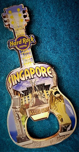 SINGAPORE HOTEL MERLION MICROPHONE BOTTLE OPENER MAGNET GUITAR Hard Rock Cafe - Picture 1 of 1