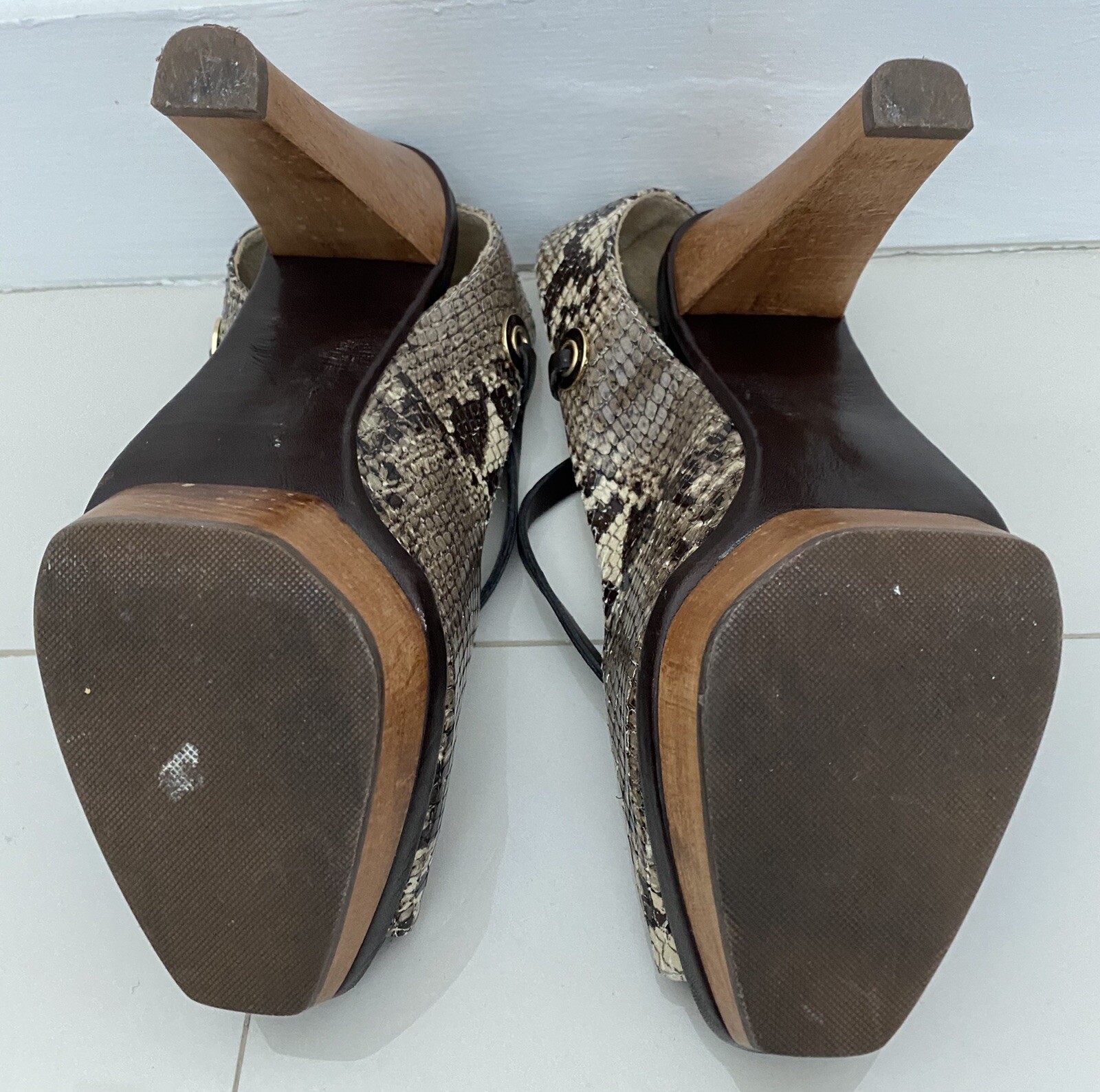 COACH PYTHON SNAKESKIN PEEP TOE PLATFORM HEELS SZ… - image 4