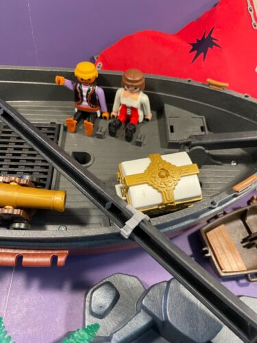 Playmobil 7518 ? Pirate Ship Red Corsair with Figures and Many Pieces! - Picture 4 of 17