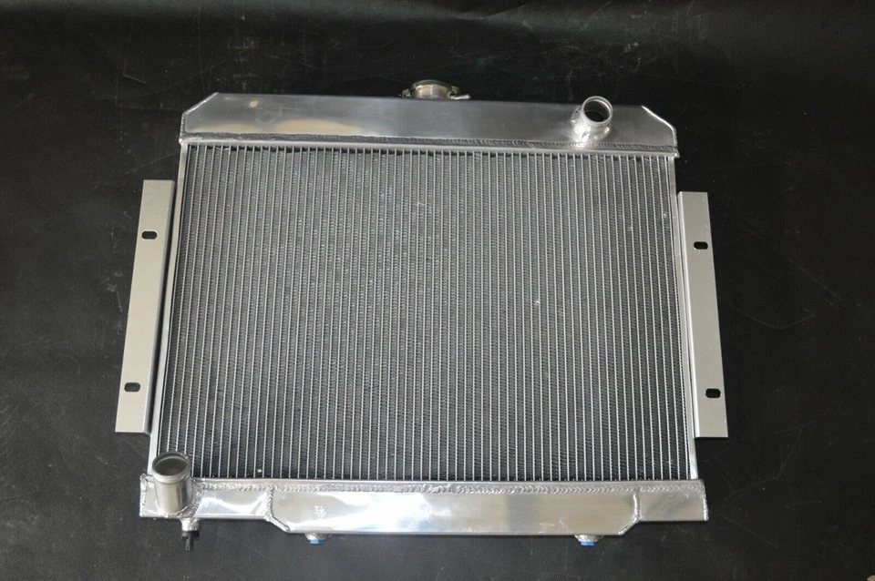 铝制散热器适用于 JEEP CJ5 CJ6 CJ7 Scrambler 3.8/4.2/5.0L 3 行 1972-1986 — 第 3/4 张图片