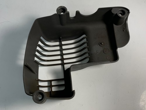 Weed Eater Trimmer XT-700 XT700 25cc ~ MUFFLER SHROUD COVER ASSEMBLY - Picture 2 of 2
