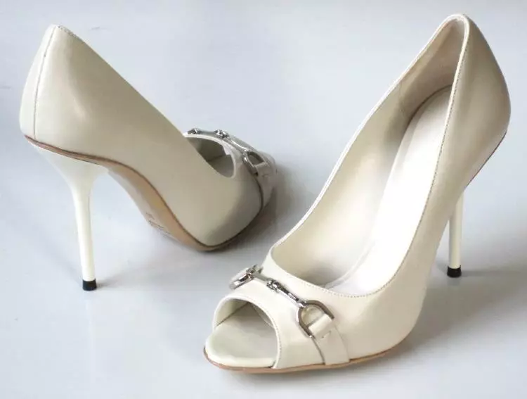 GUCCI off-white leather 39 9 horsebit logo heels open-toe shoes bridal  wedding