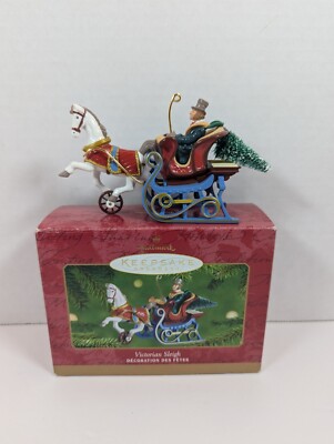 2001 Hallmark Victorian Sleigh Keepsake Ornament MIB QX8855