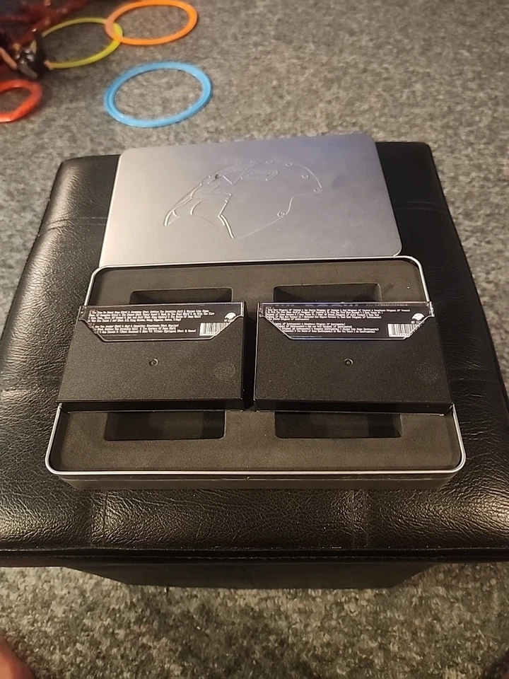 Juego de caja de hojalata de casete Operation Doomsday MF DOOM | Prensado original y lados B sin reproducir Foto 2 de 3