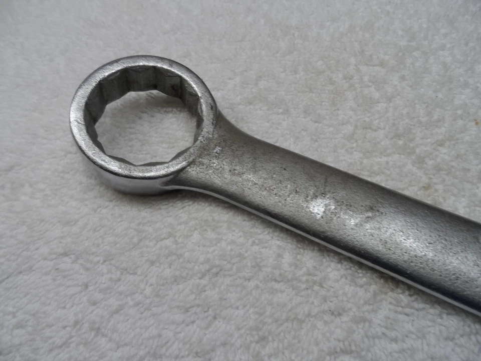 Craftsman SAE Satin Combination Wrench, 12pt USA, 1-1/4" PN 44708 (-V- used) - Image 2 of 4