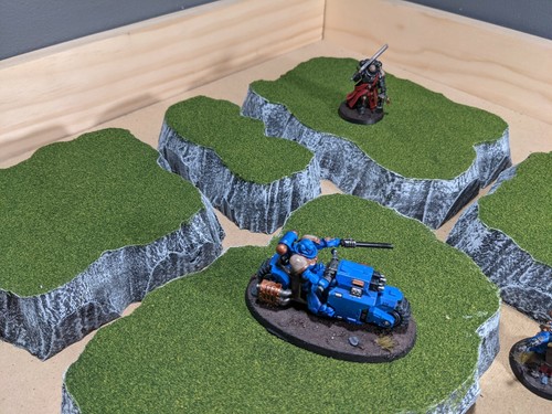 Wargaming Terrain - Medium Box Set of Platform Hills Grass Finish - Picture 3 of 9