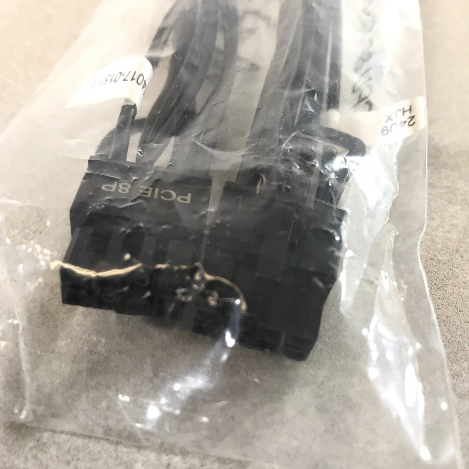 ASUS CPU 8P-Pin to PCIe 8P-Pin Power cable *New* - Image 4 of 4