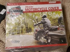 Dowco Ultralite Motorcycle Cover L  Gray  Sheds Water Dries Quickly
