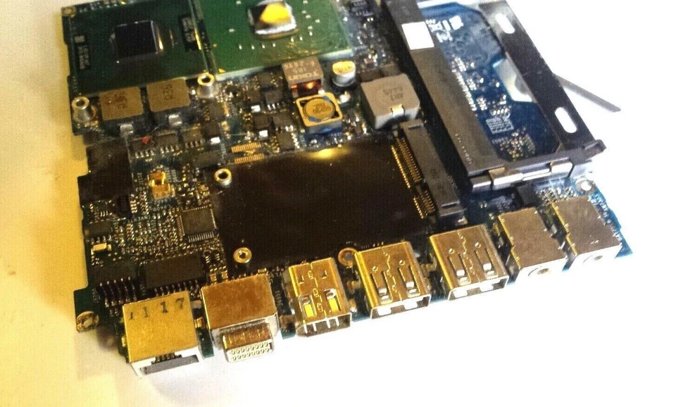 APPLE MACBOOK 13 A1181 LATE 2006 2.0GHz 2,1 LOGIC BOARD MOTHERBOARD 820-1889-A - Image 3 of 3