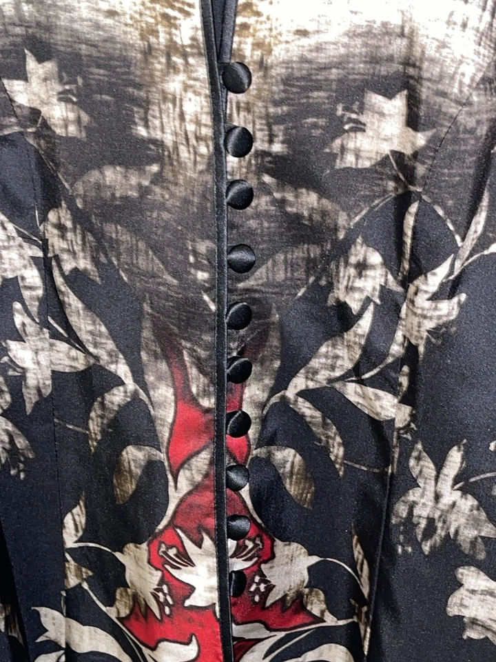 Chaqueta Blazer de Seda JS Collections Cuello Mandarín Nudo Botón Manga Larga Talla 4 Foto 2 de 4