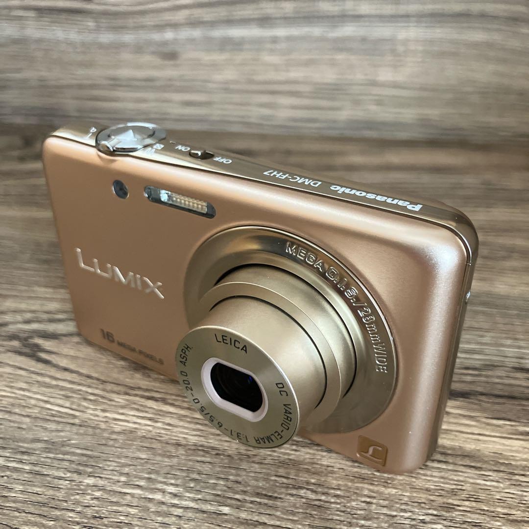 Panasonic LUMIX DMC-FH7 ゴールド デジカメ Panasonic LUMIX DMC FH7 Compact Digital Camera Shine Gold 16x