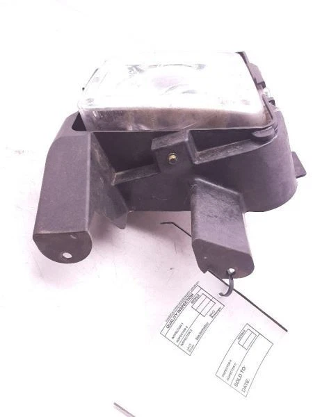 Luz de estacionamiento/esquina del conductor montada para parachoques antiniebla 04-09 Cadillac SRX 15930685 Foto 2 de 4