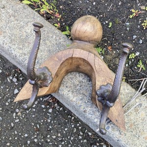 Vintage Solid Laramie Saddle Tree Coat & Hat Rack Hall Tree 2 Hooks Heavy