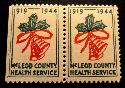 US 1944-McLeod County-Joind pair of Health Seals-MNH