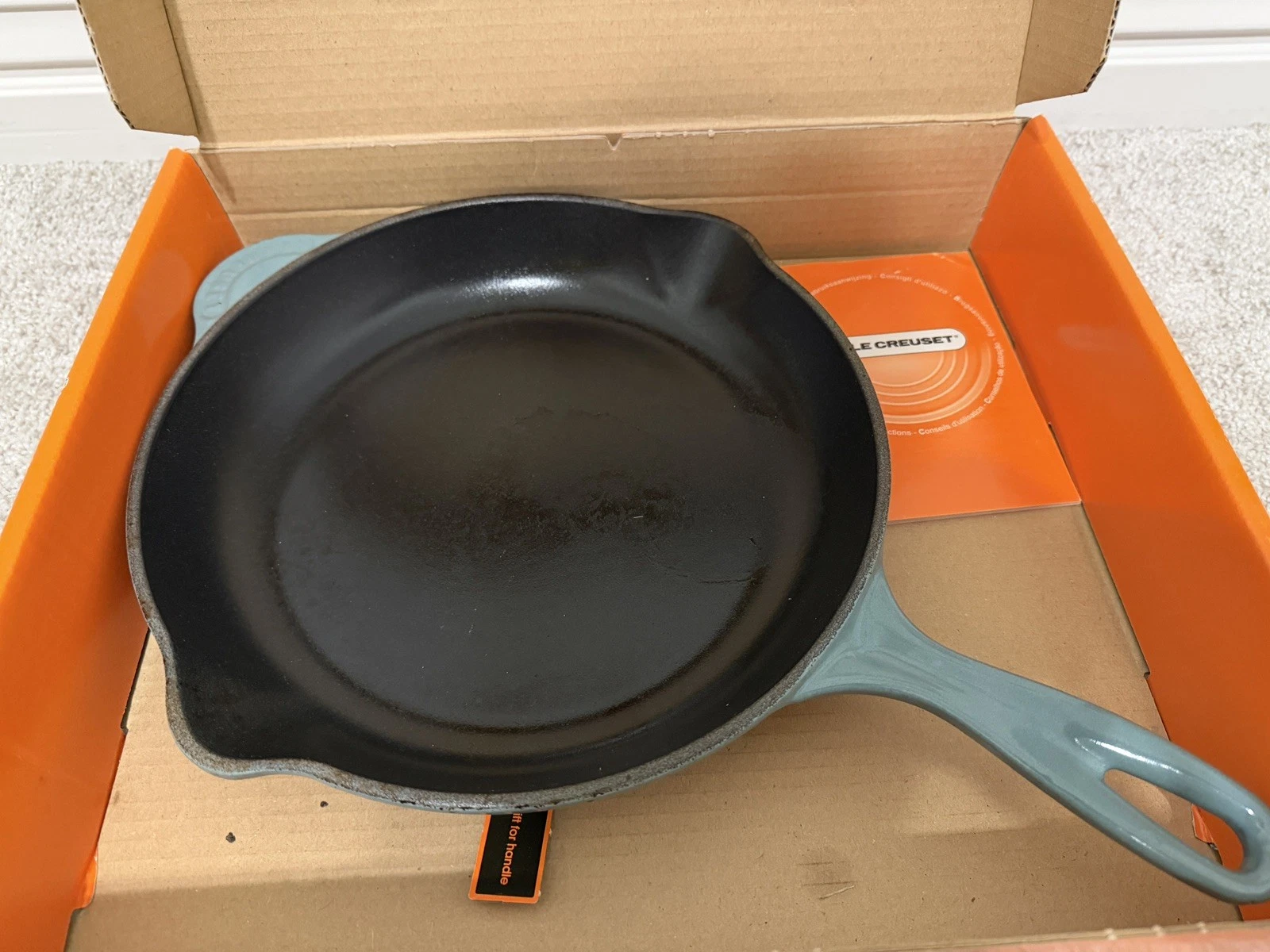 Le Creuset Signature ED Skillet 10 1/4" #26 Cast Iron Double Spout Fry Pan OCEAN