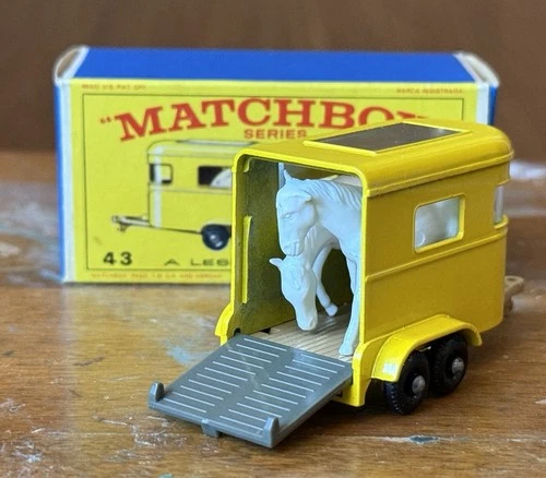 Vintage Lesney Matchbox 43 Pony Trailer Toy Car w/ Original Box
