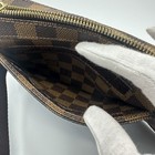Foto 15 di 16