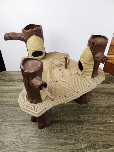 Vintage 1983 Return of the Jedi Ewok Village Playset Kenner INCOMPLETE