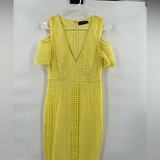 Pretty Little Thing yellow lace cold shoulder midi dress size S
