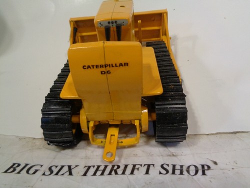 Tractor vintage Ertl Co Caterpillar D6 con excavadora con caja original escala 1:24 - Imagen 5 de 8