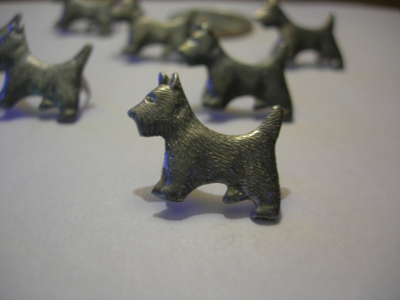 tiny metal scotties ~ New ~ Great for Decorating!