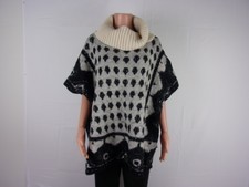 I.d.f. Pullover Sleeveless Poncho Size: Bust 66"; Length 27" Black/white