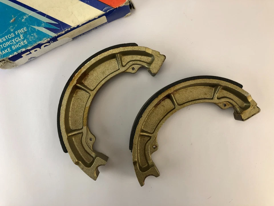 ZAPATOS DE FRENO ESTÁNDAR EBC 706 KAWASAKI 305 CSR, 305 LTD, 440 LTD Foto 4 de 4