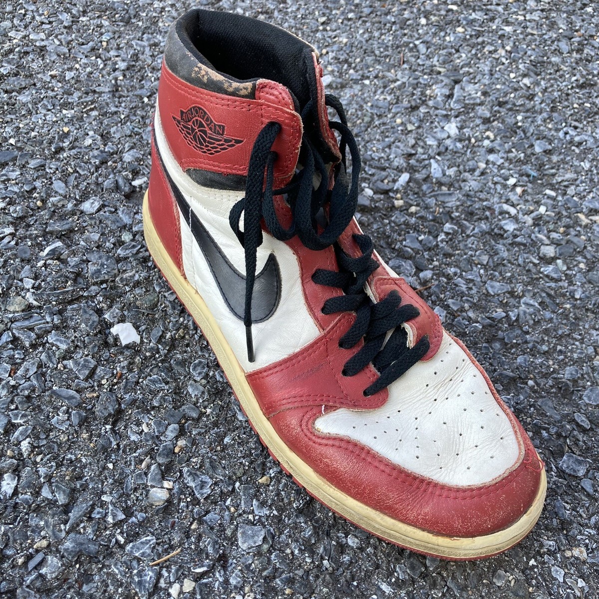 Vintage Original 1985 Nike Air Jordan 1 OG High Shoes Red Vintage Original 1985 Nike Air Jordan 1 OG High Shoes Red