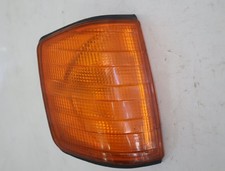 Blinkleuchte vorn rechts Mercedes 190 W201 0008209921 HELLA 06-1993