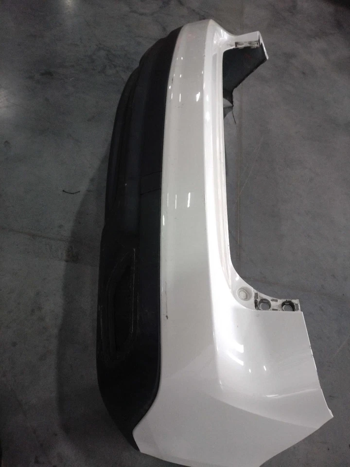 Conjunto de parachoques trasero usado se adapta a: Acura Mdx 2016 sin asistencia de estacionamiento grado trasero B Foto 2 de 4