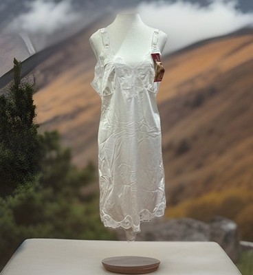 Vintage Illusion Nightgown Womens 38 White Nylon Silky Lace Strap Brand New