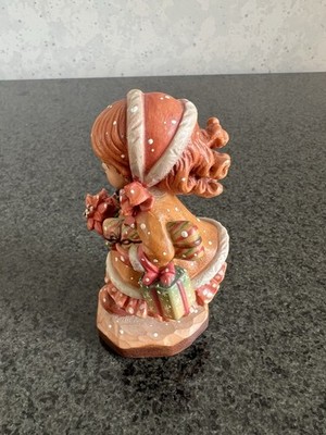 ANRI Sarah Kay 4” Yule Tide Cheer Hand Carved Figurine LE 4000 No