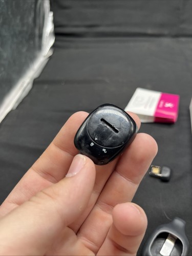 Fitbit Zip Wireless Fitness Activity Tracker FB301 Black - Picture 6 of 6